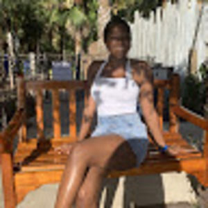 Meet your Posher, Yani